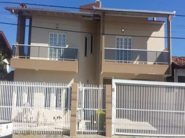 Imagem 2: Casa com Piscina Centro Balneário Camboriú