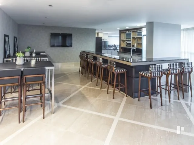 Imagem 15: Maravilhoso Apartamento 4 Suítes Frente Mar em Balneário Camboriú