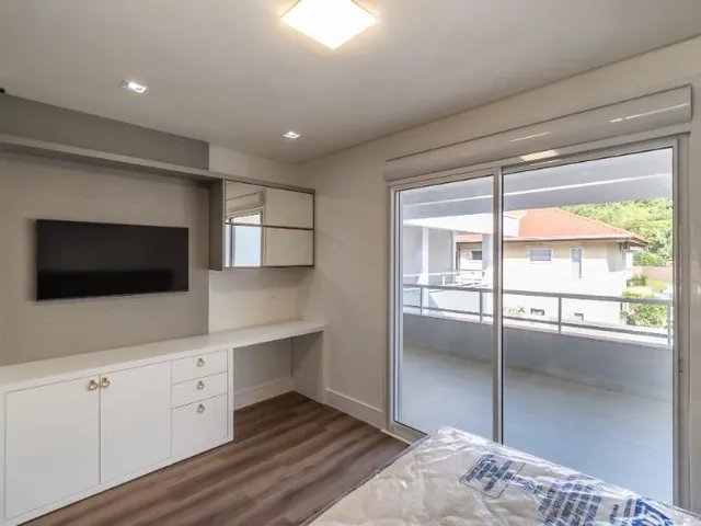 Imagem 2: Linda Casa Alto Padrão em Condomínio Fechado em Balneário Camboriú