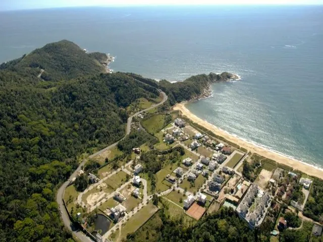 Imagem 9: Casa em Condomínio Altíssimo Padrão em Balneário Camboriú com 530M² de Área Construída