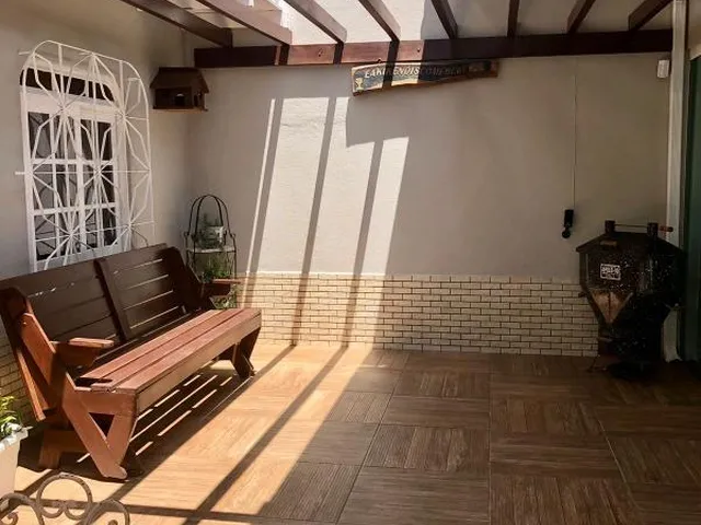 Imagem 4: Casa na Frente e Sobrado nos Fundos Estuda Permuta no Valor de Ate R$2.000.000,00