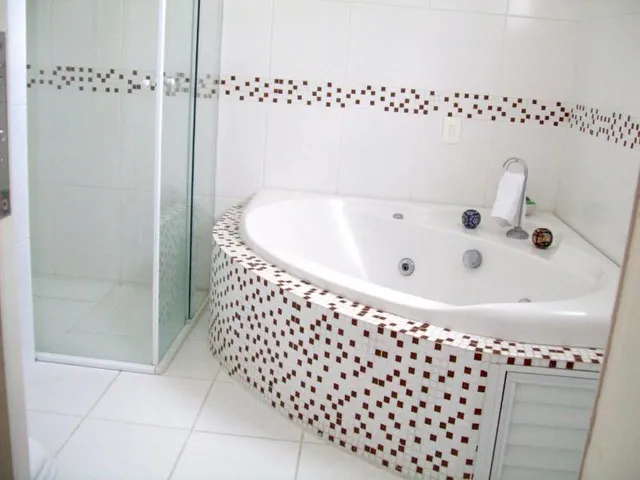 Imagem 9: Linda Casa com Piscina no Centro de Balneário Camboriú
