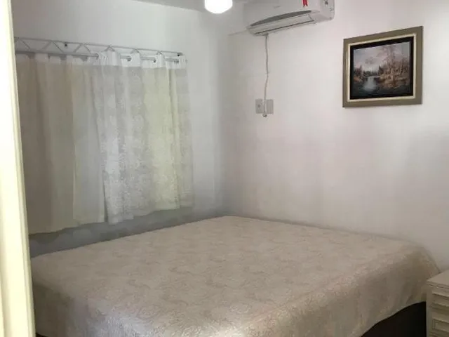 Imagem 5: Casa com Piscina na Praia do Estaleiro em Balneário Camboriú