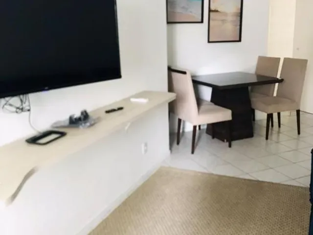 Imagem 16: Apartamento 2 Dormitórios Prédio com Piscina. Balneário Camboriu- Locação por Diarias R$250,00