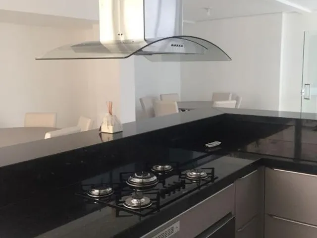 Imagem 4: Apartamento 3 Dormitorios Sendo Suites + 3 Vagas Sacada de Frente - Balneário Camboriu- Sc