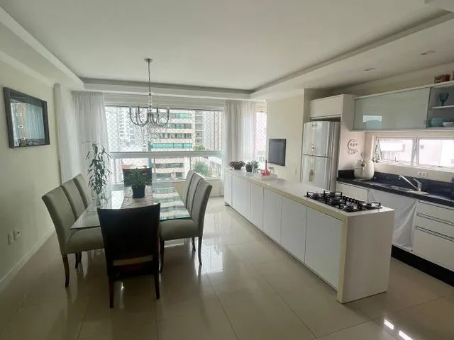 Imagem 11: Apartamento 3 Dormitorios com Churrasqueira no Centro de Balneário Camboriú