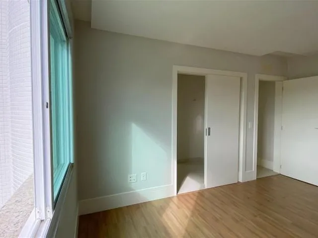 Imagem 8: Apartamento em Condomínio Alto Padrão na Praia Brava. Mobiliado