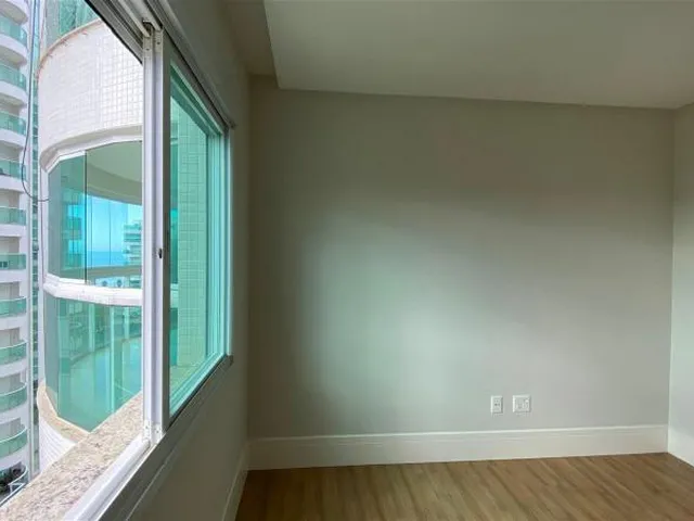 Imagem 5: Apartamento em Condomínio Alto Padrão na Praia Brava. Mobiliado