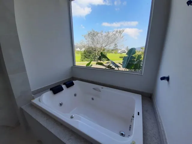 Imagem 2: Maravilhosa Casa Alto Padão em Condomínio Fechado em Camboriú