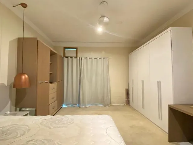 Imagem 3: Casa com Piscina no Centro, Terreno com Viabilidade para Prédio de 14 Andares