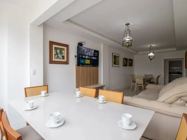 Imagem 3: Apartamento na Avenida Brasil- Reformado 3Dormitorios Regiao do Shopping Atlantico Balneário Camboriú