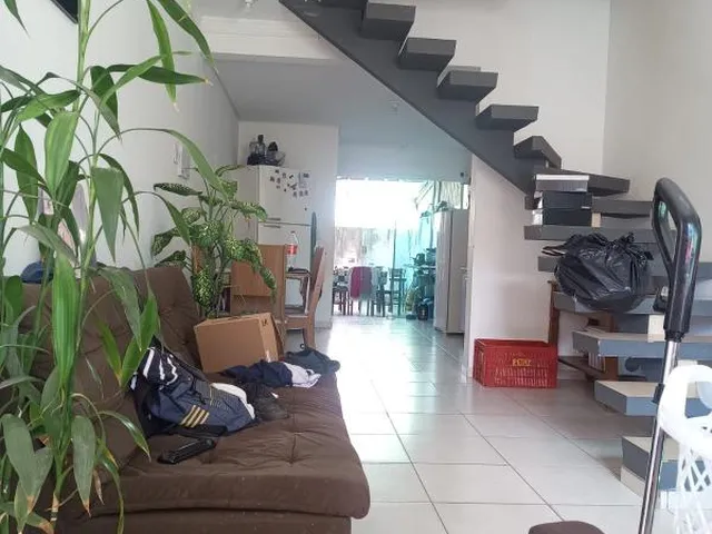Imagem: Sobrado Geminado no Bairro Cedro em Camboriú