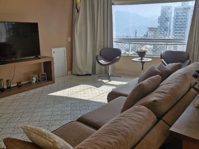 Imagem: Apartamento 4 Dormitorios Suites Balneário