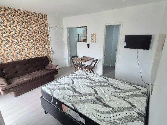 Imagem: Apartamento 1 Dormitorio com Sacada no Centro