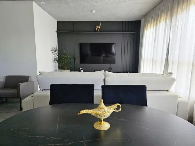 Imagem 2: Maravilhoso Flat Bem Mobiliado na Praia Brava Itajaí