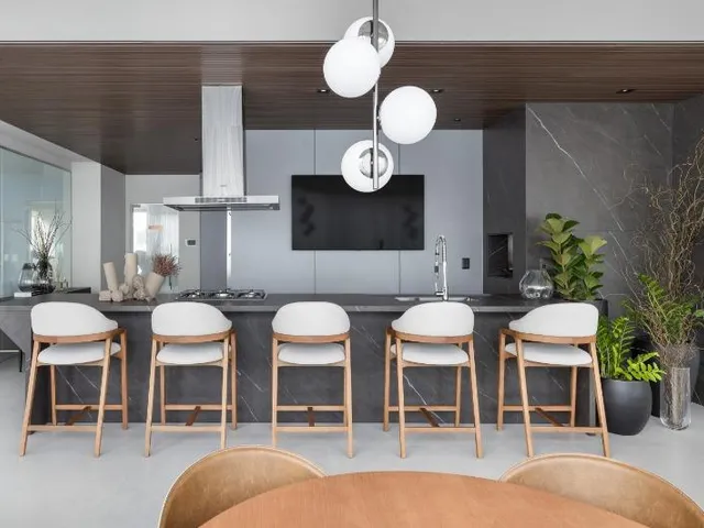 Imagem 11: Amplo Apartamento Alto Padrão no Centro de Balneário Camboriú