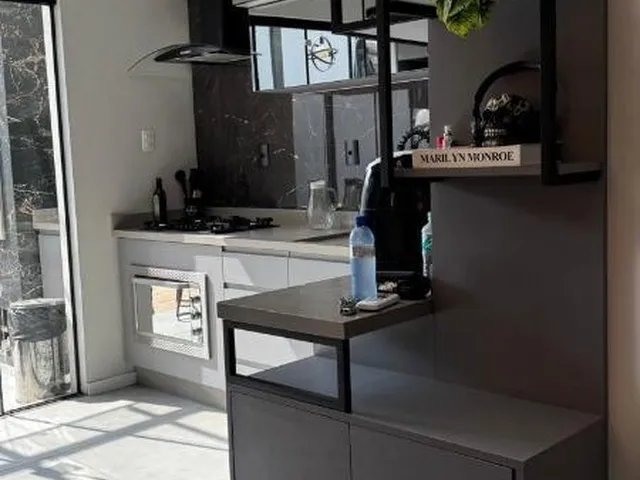 Imagem 12: Linda Casa com Piscina no Bairro Fazenda em Itajaí- Aceita Permuta e Automovel