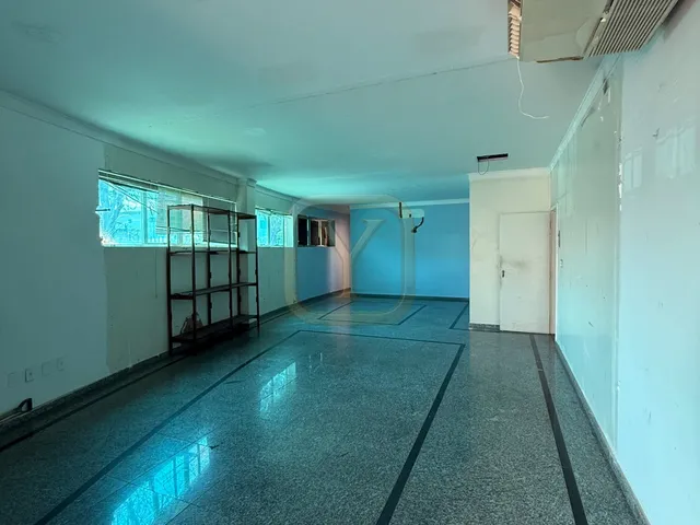 Imagem 16: Salão Comercial de Alto Padrão em Cuiabá-Mt, Bairro Alvorada: 20 Salas, 14 Banheiros, 25 Vagas de Garagem - 3.900M²!