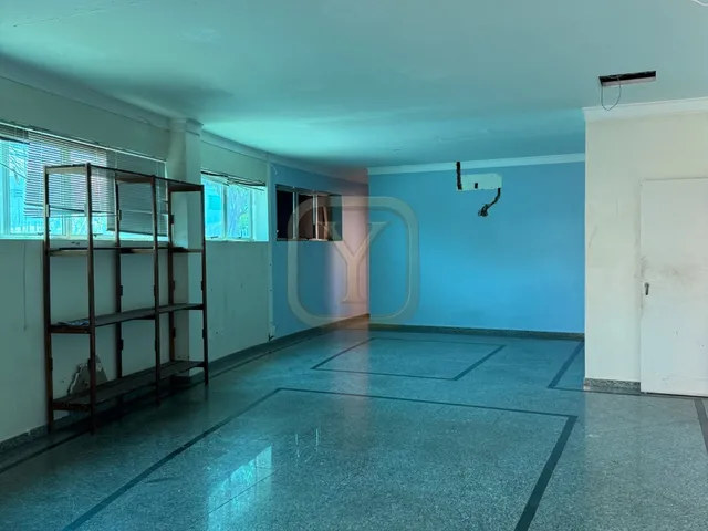 Imagem 15: Salão Comercial de Alto Padrão em Cuiabá-Mt, Bairro Alvorada: 20 Salas, 14 Banheiros, 25 Vagas de Garagem - 3.900M²!