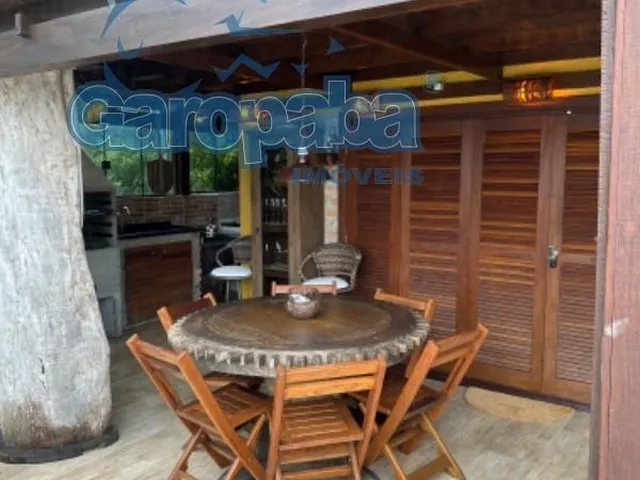 Imagem 4: Aluguel Temporada Casa Colonial em Garopaba-Sc, 3 Quartos (2 Suítes), 200M², Piscina, Churrasqueira