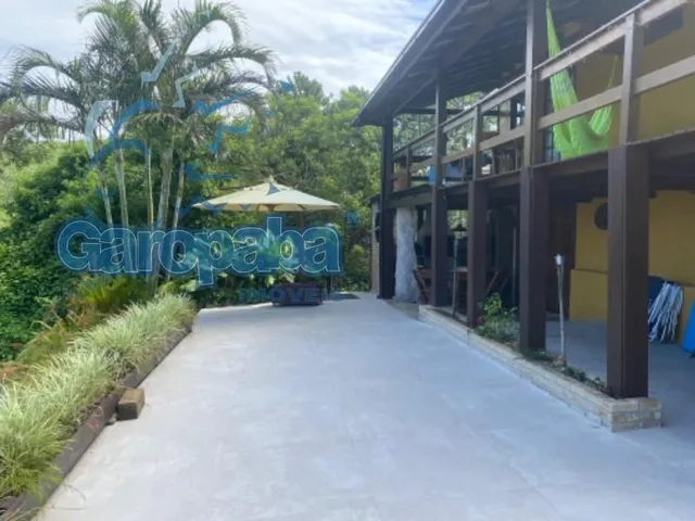 Imagem 3: Aluguel Temporada Casa Colonial em Garopaba-Sc, 3 Quartos (2 Suítes), 200M², Piscina, Churrasqueira