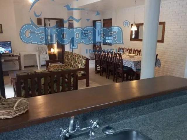 Imagem 15: Aluguel de Temporada em Garopaba: Apartamento Térreo de Luxo com 3 Quartos e 2 Vagas de Garagem no Bairro Morrinhos