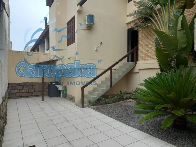 Imagem 12: Aluguel de Temporada em Garopaba: Apartamento Térreo de Luxo com 3 Quartos e 2 Vagas de Garagem no Bairro Morrinhos