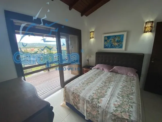 Imagem 11: Venda Ou Aluguel de Temporada Garopaba, 4 Dormitórios, Bela Casa Nova, Amplos Decks, Próxima da Praia