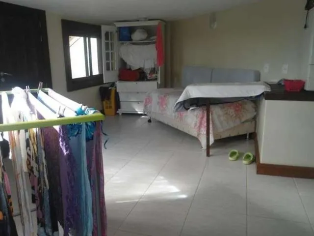 Imagem 12: Aluguel de Temporada em Garopaba Belíssima Casa em Meio À Mata, Piscina, Churrasqueira com Visual 360º Mar