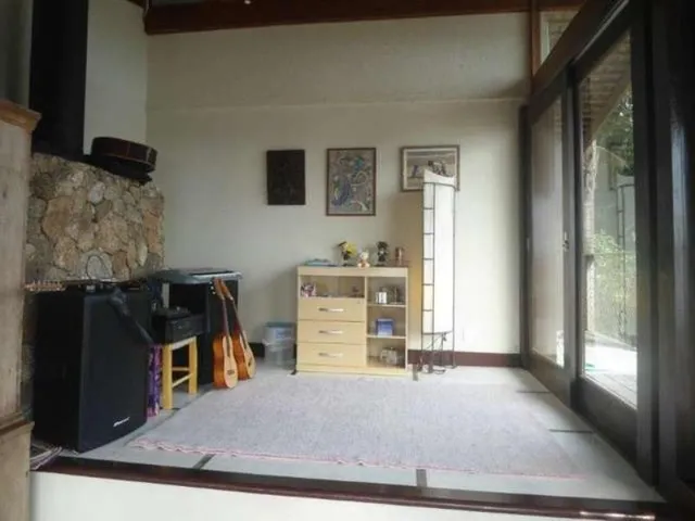 Imagem 7: Aluguel de Temporada em Garopaba Belíssima Casa em Meio À Mata, Piscina, Churrasqueira com Visual 360º Mar