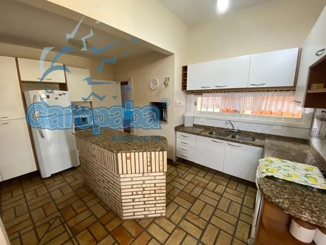 Imagem 3: Aluguel Temporada em Garopaba Excelente Casa Alto Padrão 5 Dormitórios, 3 Suítes, Bairro Morrinhos em Garopaba