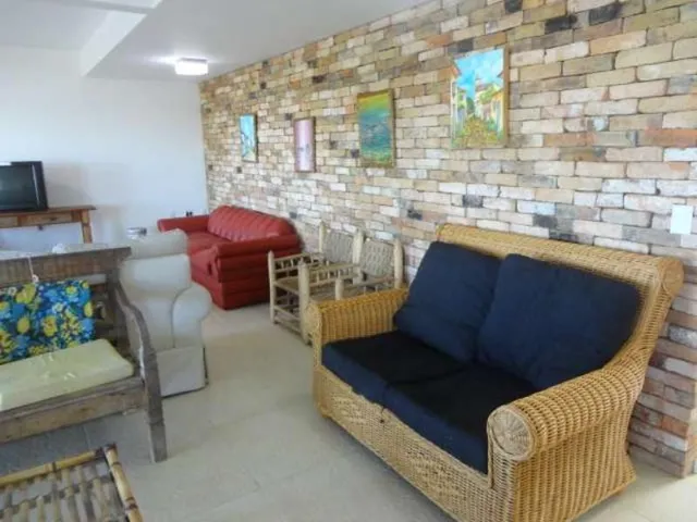 Imagem 7: Aluguel Temporada em Garopaba Casa 4 Suítes Beira Mar