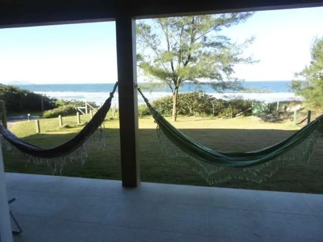 Imagem 14: Aluguel Temporada em Garopaba Casa 4 Suítes Beira Mar