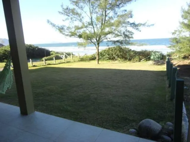 Imagem 8: Aluguel Temporada em Garopaba Casa 4 Suítes Beira Mar