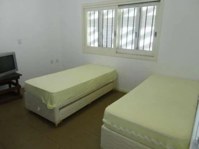 Imagem 12: Aluguel Temporada em Garopaba Casa 4 Suítes Beira Mar