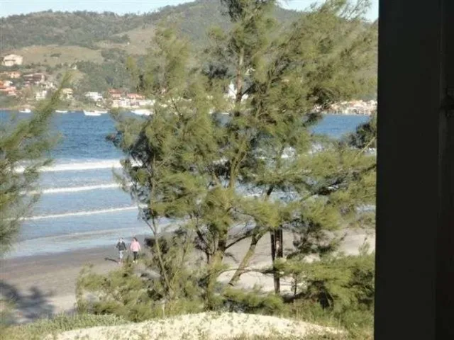 Imagem 9: Aluguel Temporada em Garopaba Casa 4 Suítes Beira Mar