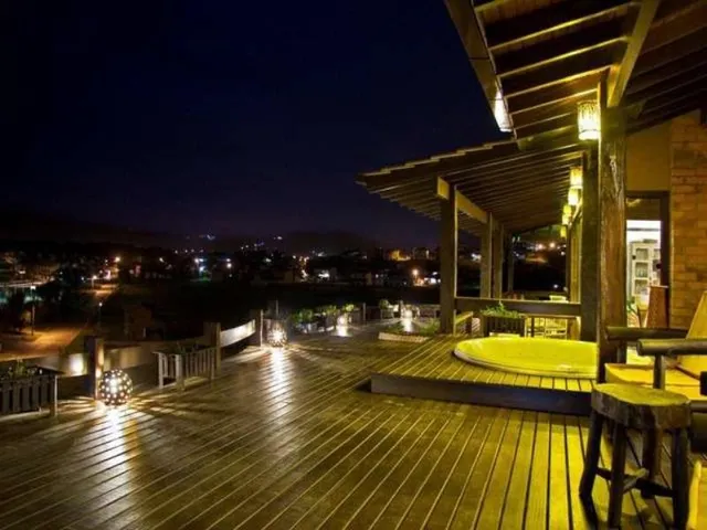 Imagem 14: Casa de Luxo em Condomínio: 5 Suítes, 3 Salas em Garopaba-Sc, Bairro Morrinhos - Aluguel Temporada!