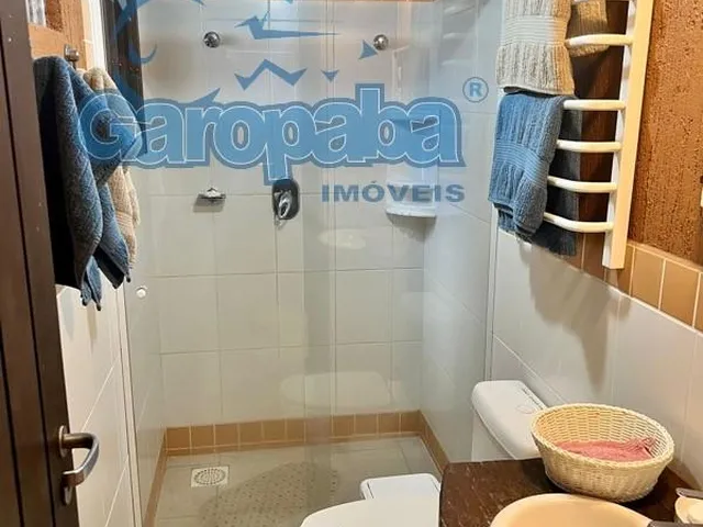 Imagem 13: Casa de Luxo em Condomínio: 5 Suítes, 3 Salas em Garopaba-Sc, Bairro Morrinhos - Aluguel Temporada!