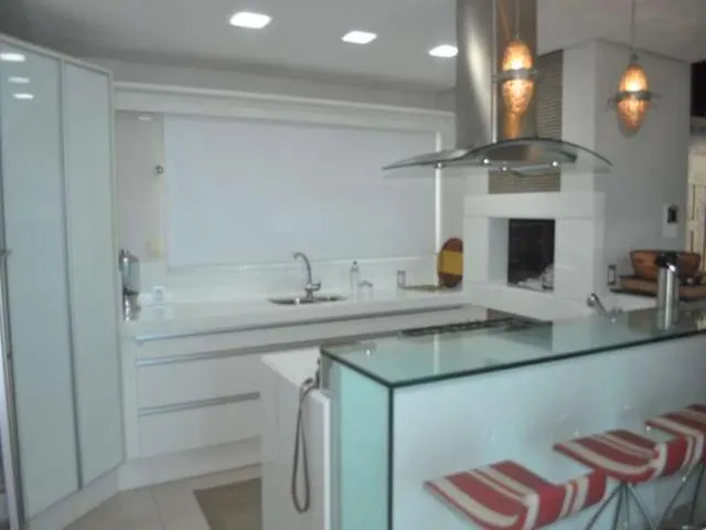 Imagem 12: Aluguel Temporada Garopaba Belissima Casa 5 Dormitórios, Piscina, Sauna, Vista para o Mar