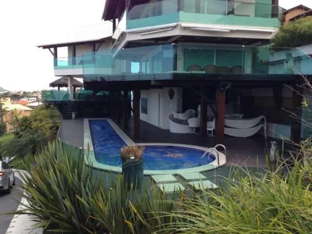 Imagem 15: Aluguel Temporada Garopaba Belissima Casa 5 Dormitórios, Piscina, Sauna, Vista para o Mar