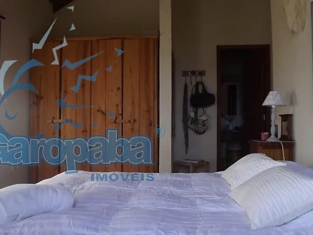 Imagem 5: Garopaba, Alugo Temporada 5 Dormitórios, Split, Wi-Fi, Piscina, Vista Lagoa