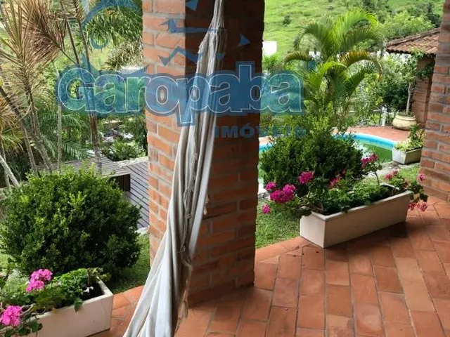 Imagem 16: Alugo por Temporada em Garopaba, Bela Casa com 4 Suítes de Casal Split, Piscina e Churrasqueiras