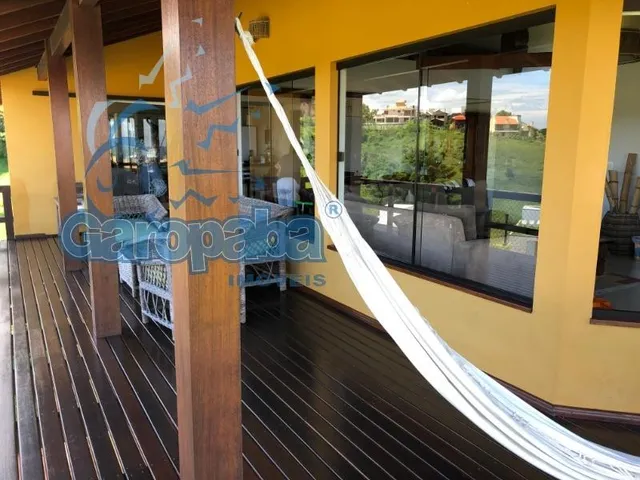Imagem 12: Alugo por Temporada em Garopaba, Bela Casa com 4 Suítes de Casal Split, Piscina e Churrasqueiras