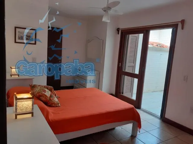 Imagem 3: Aluguel de Casa em Garopaba-Sc: 3 Suítes, Slit, Terraço com Churrasqueira e Vista para o Mar!