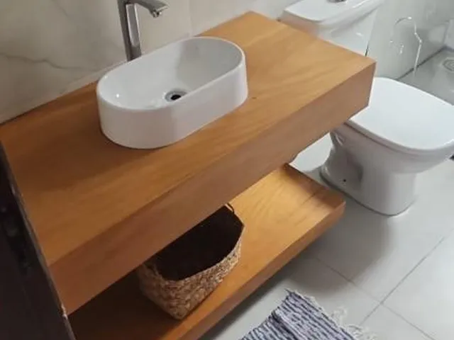 Imagem 10: Aluguel de Casa para Temporada no Centro de Garopaba-Sc: 4 Quartos, Piscina e 3 Vagas de Garagem!