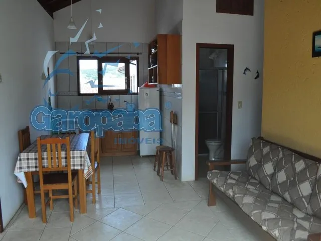 Imagem 15: Aluguel de Temporada em Garopaba, Apartamento Piso Superior com 2 Dormitórios, Churrasqueira e Wi-Fi