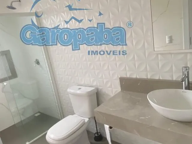 Imagem 14: Aluguel de Temporada em Garopaba-Sc: Casa Nova nos Morrinhos com 3 Quartos, 2 Suítes e 3 Vagas de Garagem
