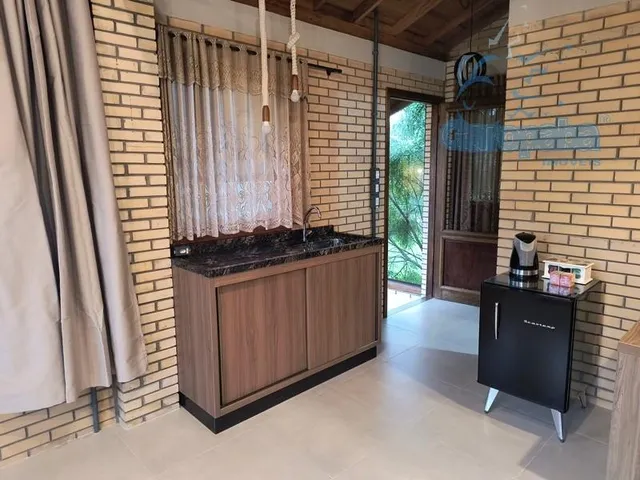 Imagem 3: Imóvel de Alto Padrão para Locação na Ibiraquera: 4 Quartos, 2 Suítes, 5 Salas, 5 Banheiros, 6 Vagas, 320M² de Área