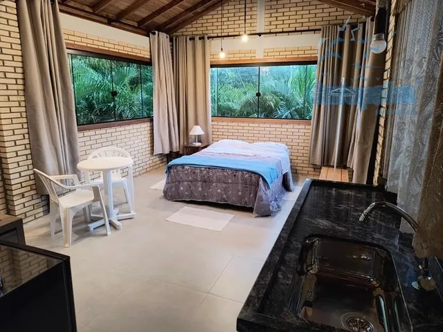 Imagem 2: Imóvel de Alto Padrão para Locação na Ibiraquera: 4 Quartos, 2 Suítes, 5 Salas, 5 Banheiros, 6 Vagas, 320M² de Área