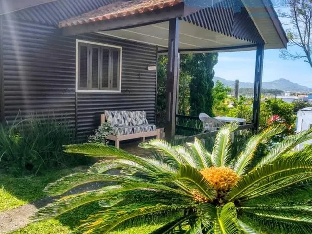 Imagem 5: Aluguel de Chalé no Village Garopaba: 1 Quarto, 50M², em Condomínio com Piscina e Estacionamento Privativo